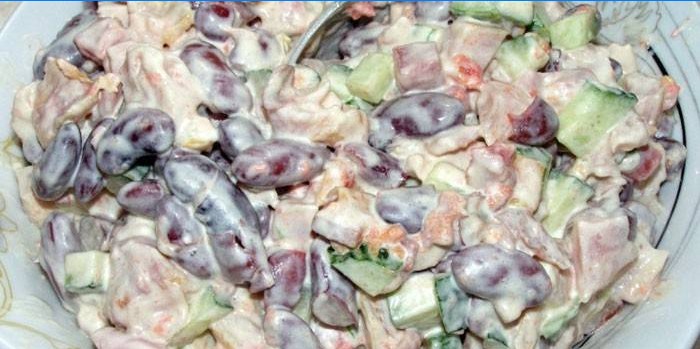 Sarkano pupiņu salāti majonēzes mērcē