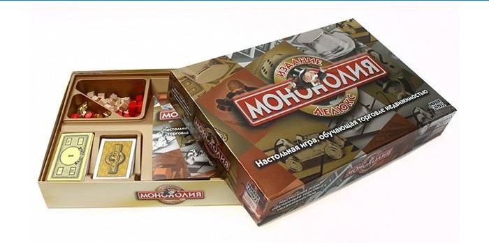 Kaste ar galda spēli Monopoly Deluxe