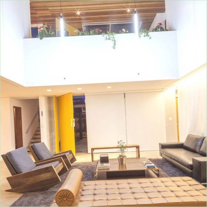 Modernas Linhares Dias mājas dzīvojamā istaba Brazīlijā