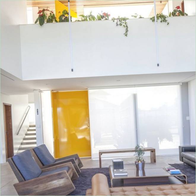 Linhares Dias House modernās mājas dzīvojamā istaba Brazīlijā